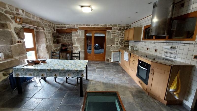 Maison - 300 m² - 8 pièces