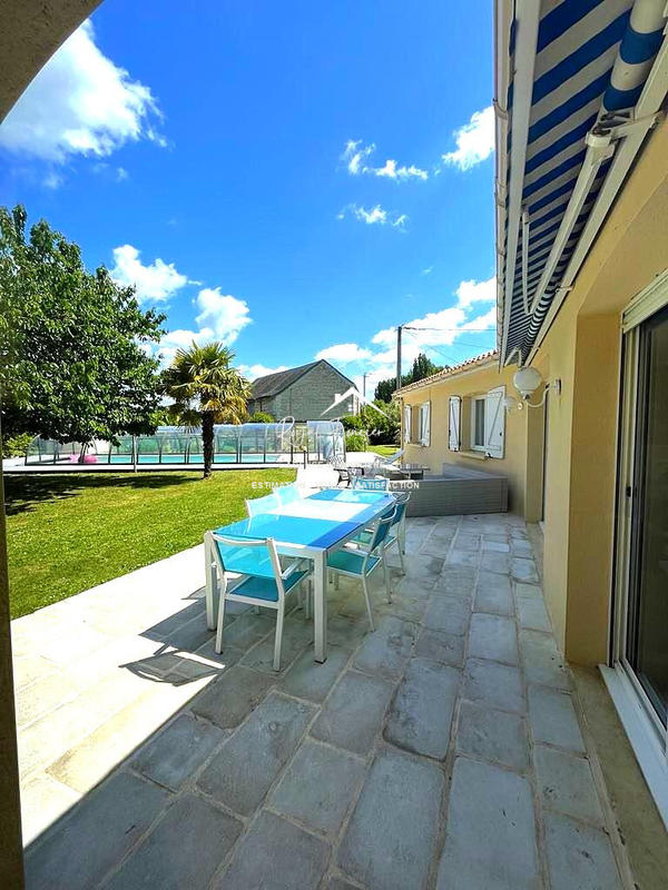 Maison - 151 m² - 8 pièces