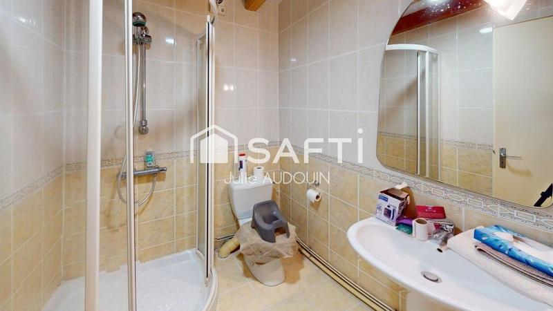 Maison - 202 m² - 8 pièces