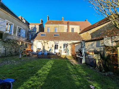 Maison - 160 m² - 6 pièces