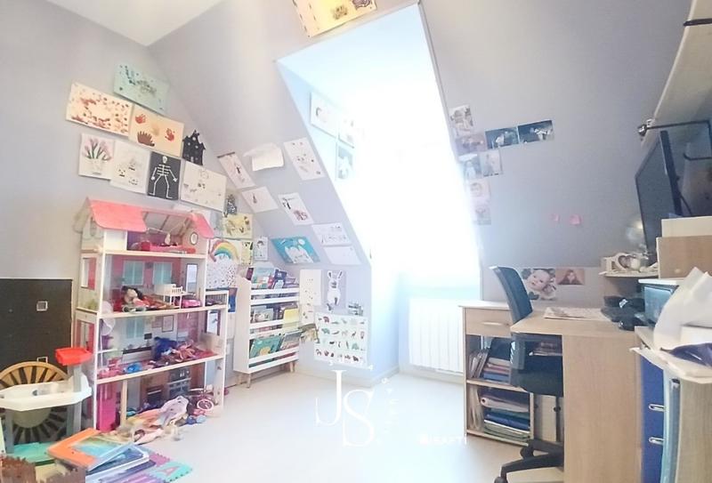 Maison - 96 m² - 5 pièces