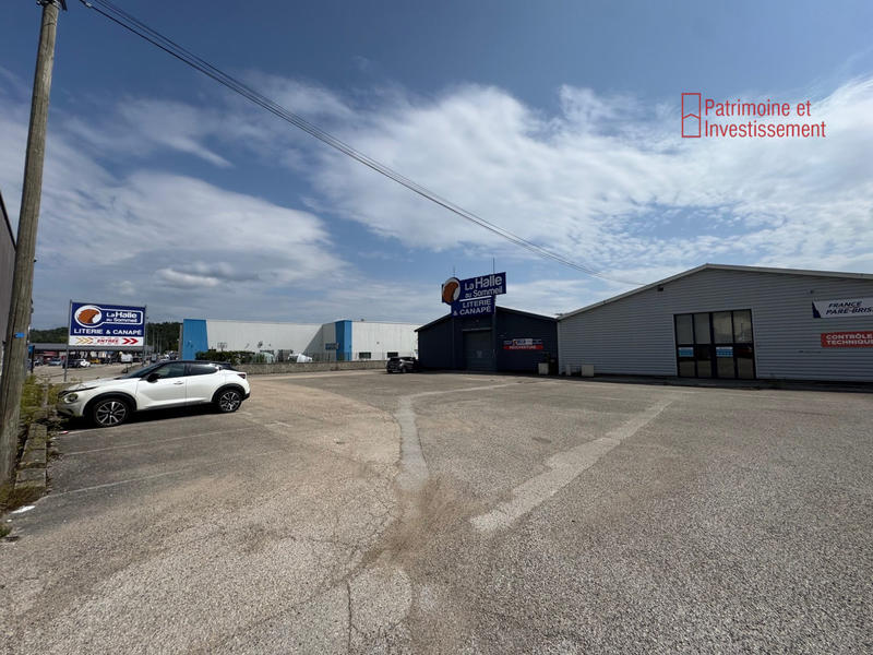 Local commercial - 2 003 m²