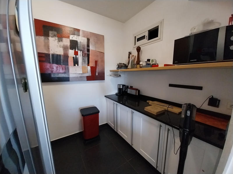 Villa - 240 m² - 9 pièces