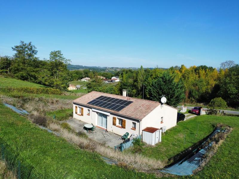 Propriété - 90 m² - 4 pièces