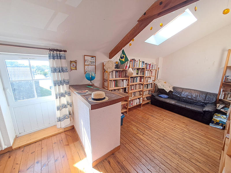 Maison - 244 m² - 6 pièces