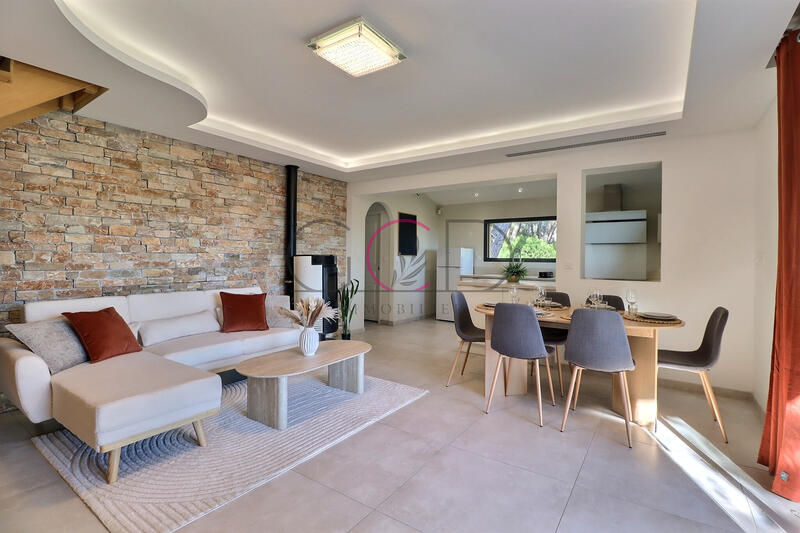 Maison - 154 m² - 7 pièces