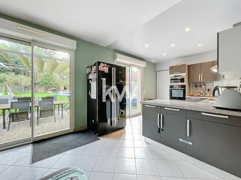 Pavillon - 102 m² - 6 pièces