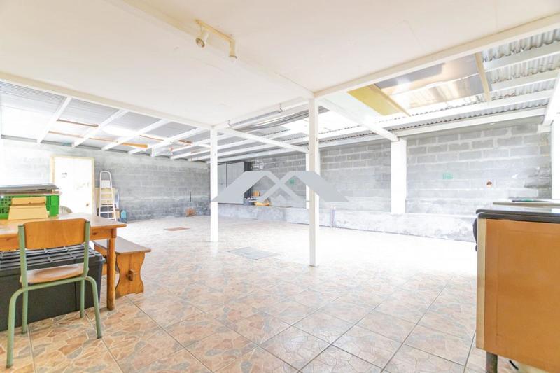 Maison traditionnelle - 95 m² - 4 pièces