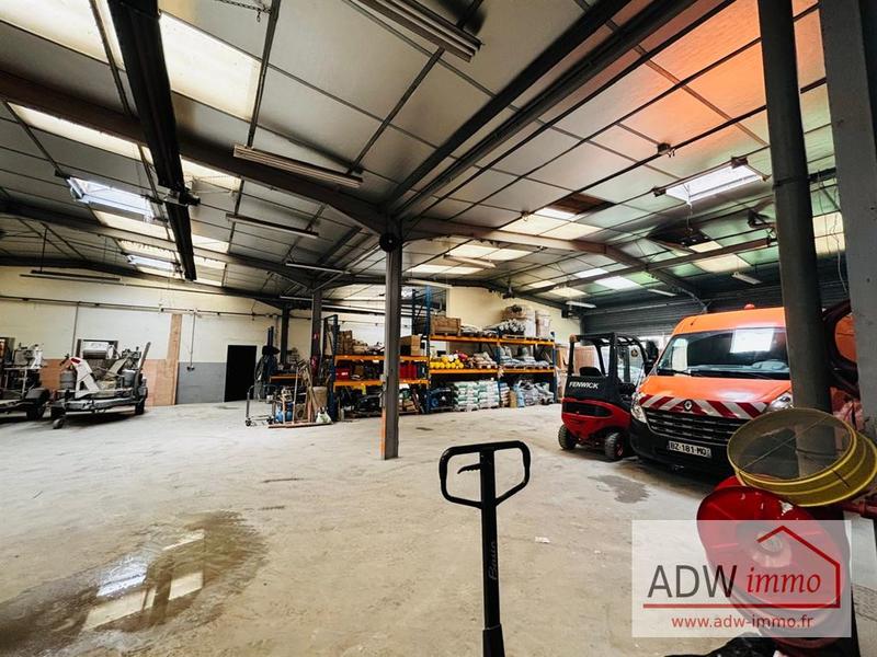 Local d'activités - 900 m²