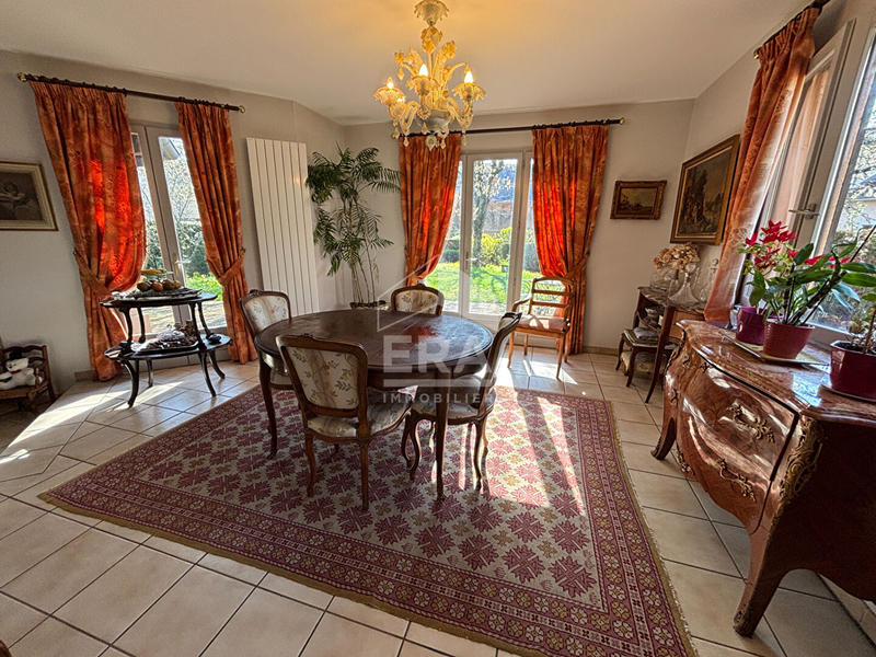 Maison - 144 m² - 6 pièces