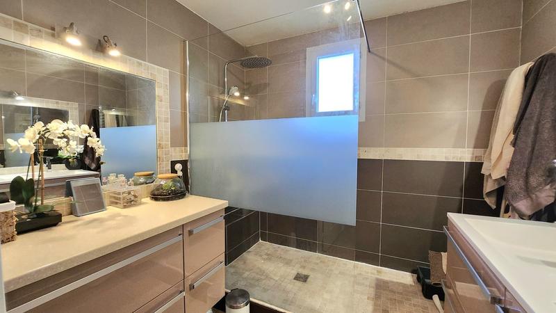 Appartement - 86 m² - 4 pièces