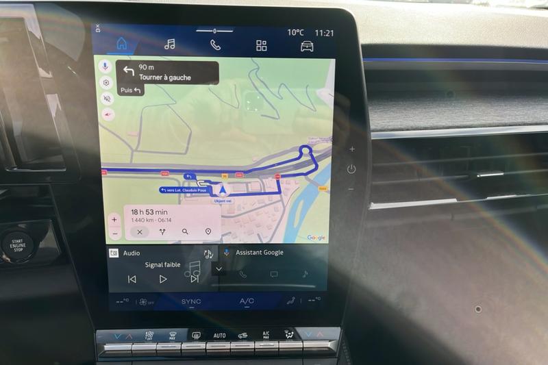 Renault Austral E-Tech 200 Techno Tpano 3