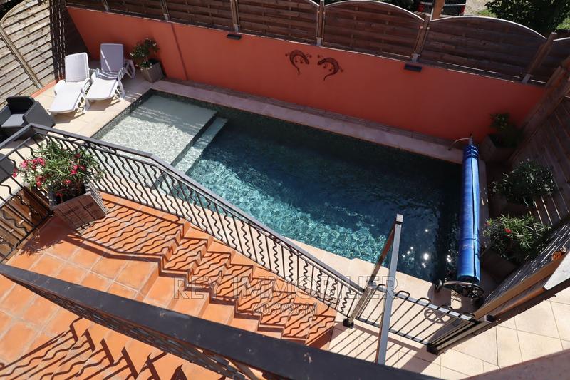 Villa - 292 m² - 12 pièces