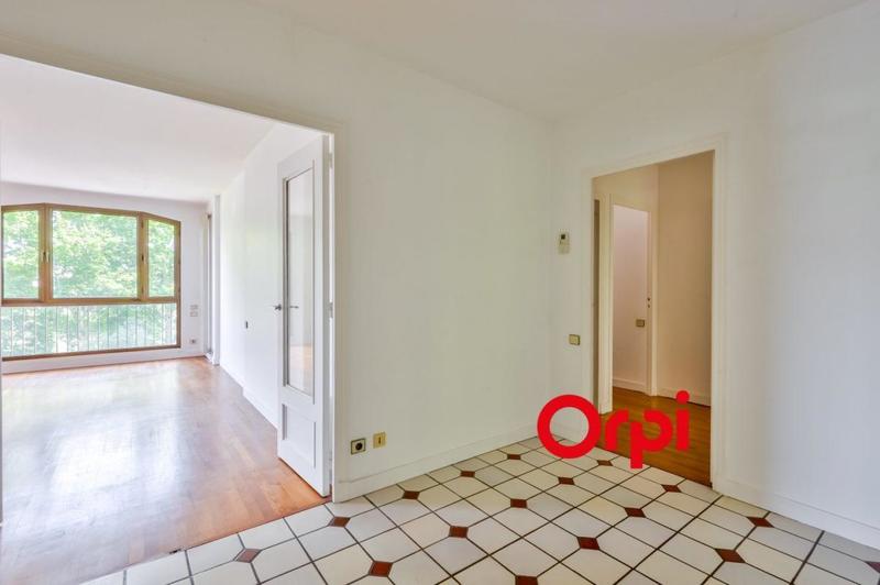 Appartement - 99 m² - 4 pièces