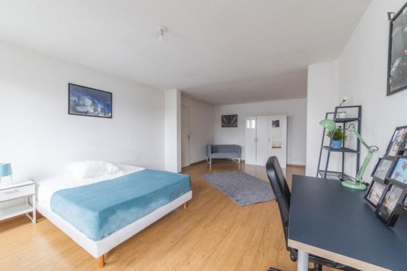 Chambre - 23 m² - 4 pièces