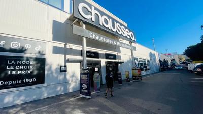 Local commercial - 912 m²