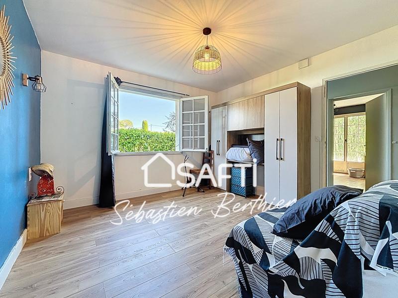 Maison - 180 m² - 6 pièces