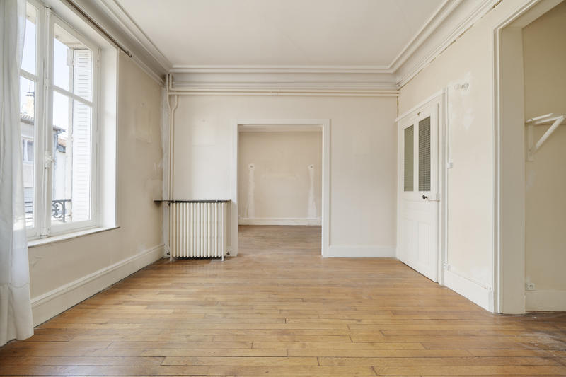 Maison - 270 m² - 11 pièces