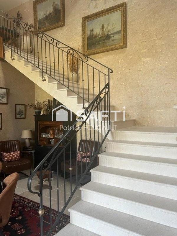 Maison de maîtres - 444 m² - 13 pièces