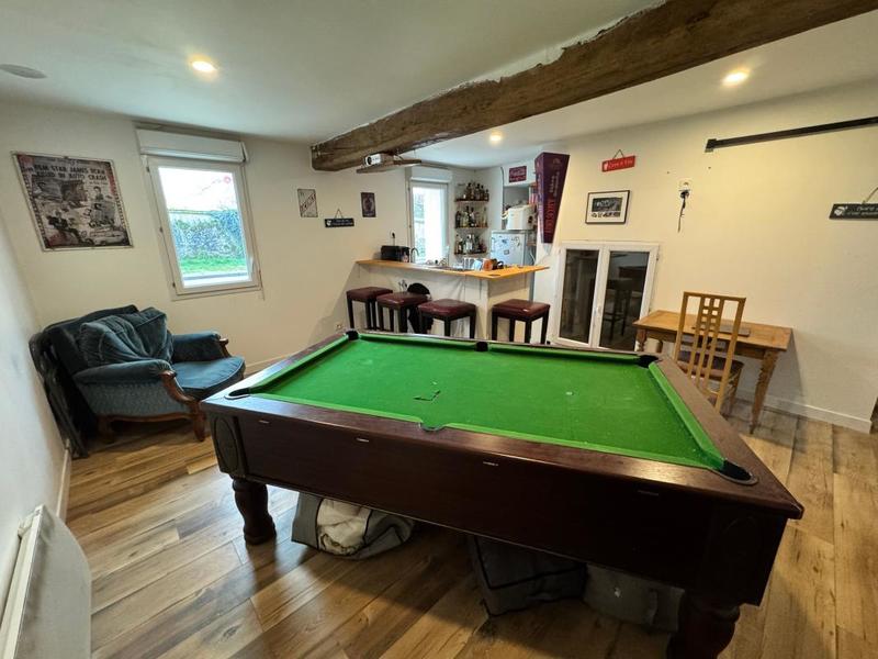 Maison - 195 m² - 7 pièces