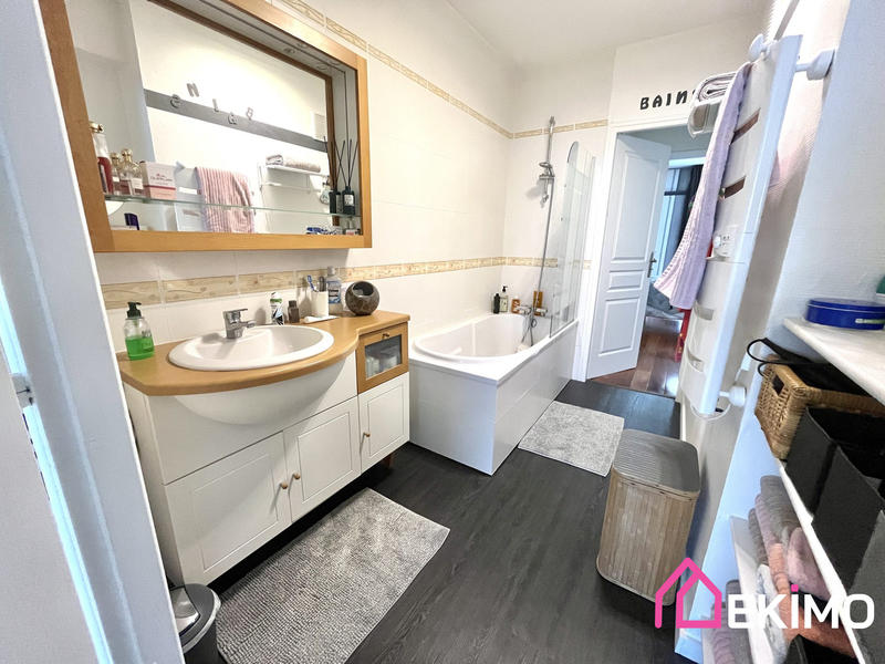 Appartement - 98 m² - 4 pièces