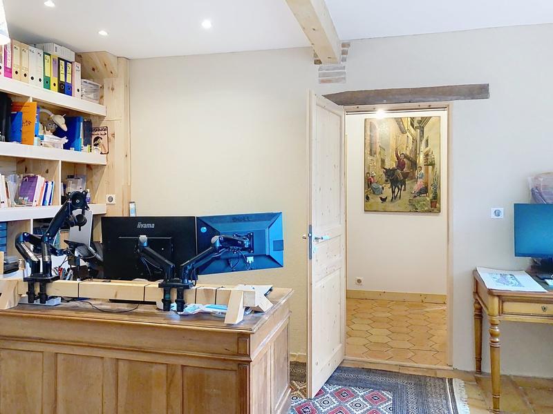 Maison ancienne - 204 m² - 6 pièces