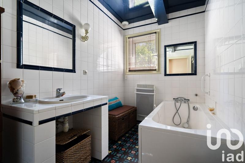 Maison - 183 m² - 6 pièces