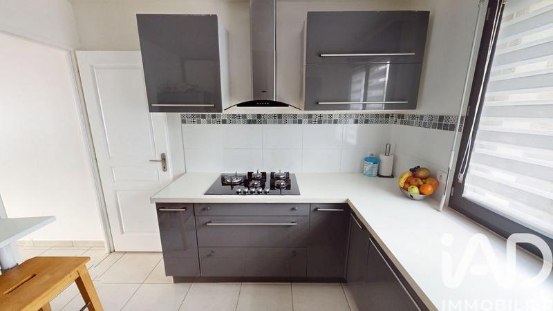 Maison - 97 m² - 6 pièces