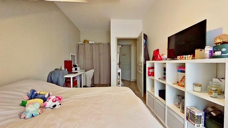 Maison - 236 m² - 8 pièces