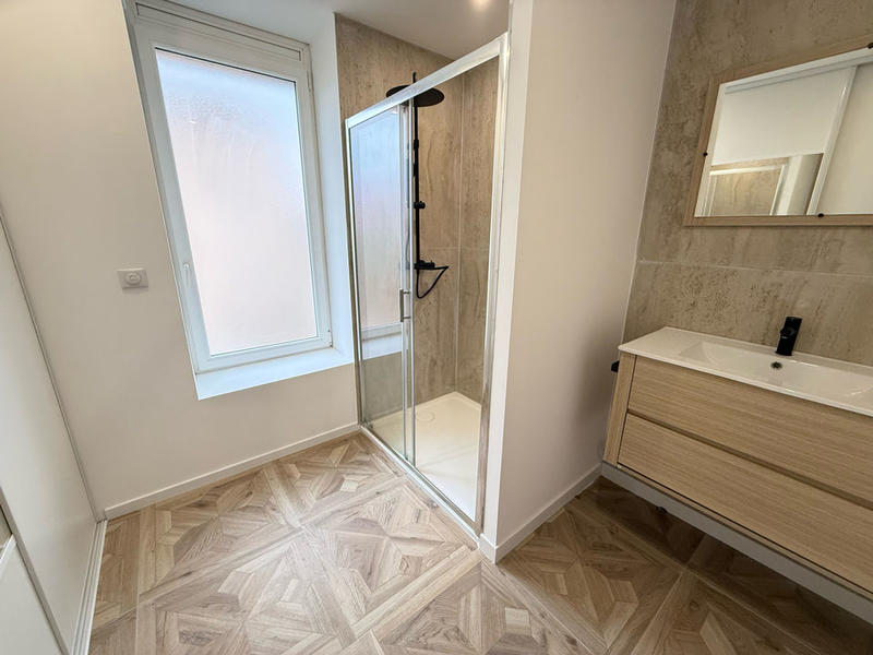 Appartement - 75 m² - 3 pièces