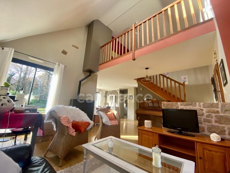 Maison - 123 m² - 5 pièces