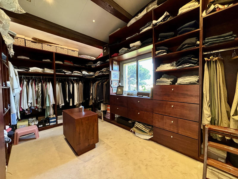 Villa - 282 m² - 8 pièces