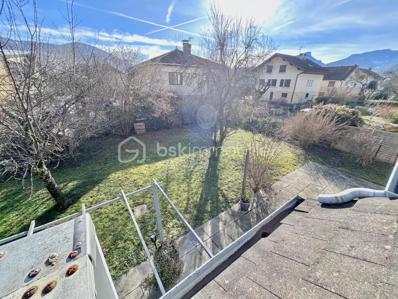 Maison traditionnelle - 160 m² - 6 pièces