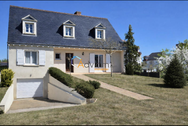 Maison traditionnelle - 173 m² - 7 pièces