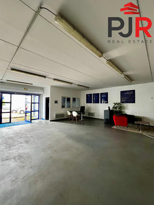 Local d'activités - 363 m²