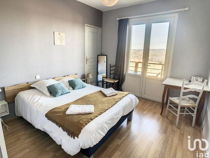 Local commercial - 393 m²