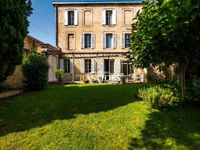 Maison ancienne - 400 m² - 9 pièces