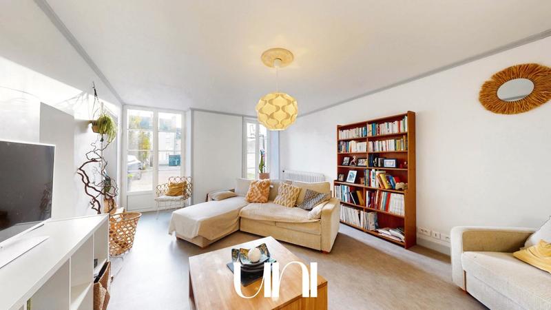 Maison - 292 m² - 11 pièces