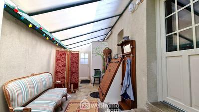 Maison - 210 m² - 6 pièces