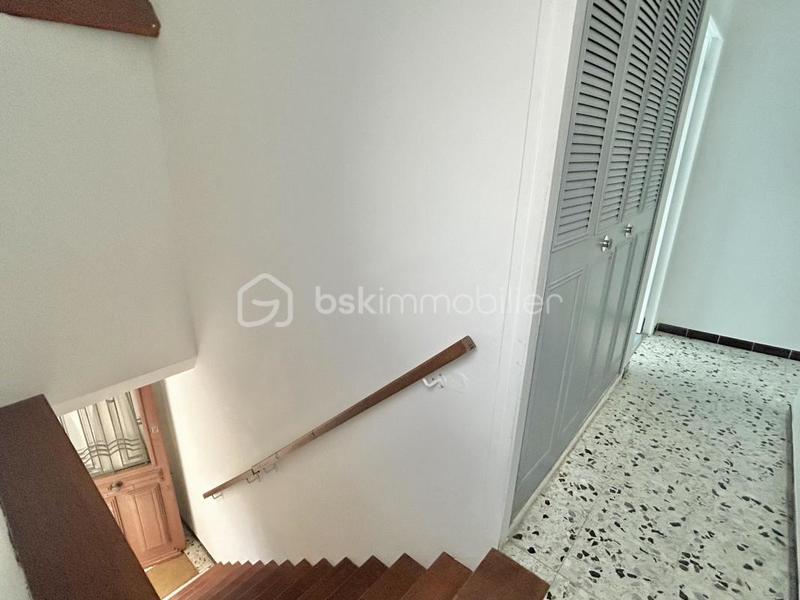 Maison - 157 m² - 8 pièces