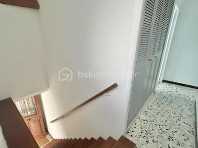 Maison - 157 m² - 8 pièces