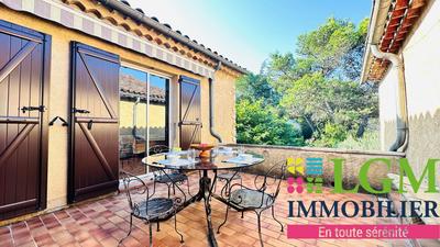 Maison - 474 m² - 11 pièces