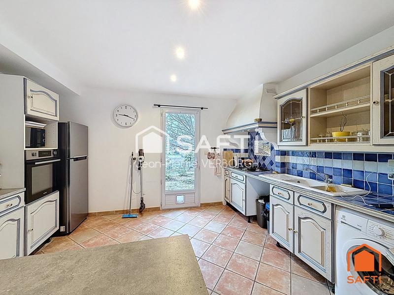 Villa - 141 m² - 7 pièces