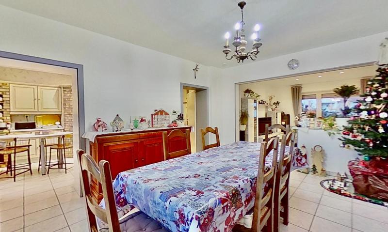 Maison - 236 m² - 10 pièces