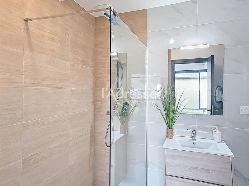 Maison - 166 m² - 6 pièces