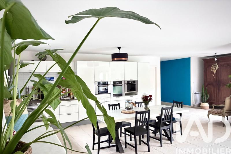 Maison - 170 m² - 6 pièces