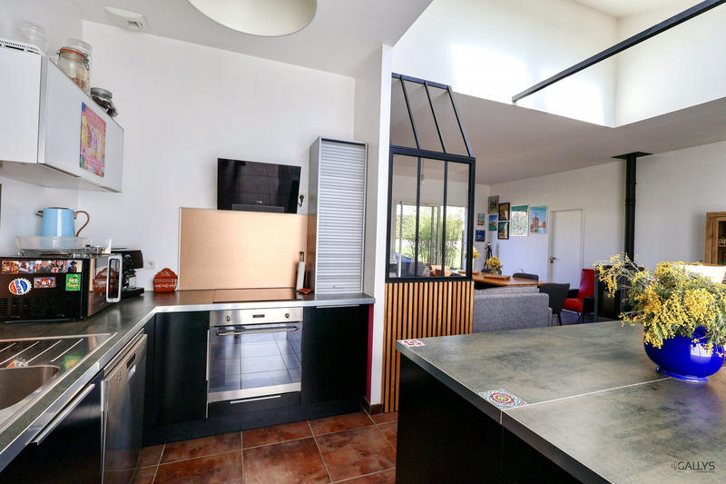 Maison - 105 m² - 4 pièces