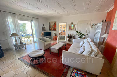 Maison - 130 m² - 4 pièces