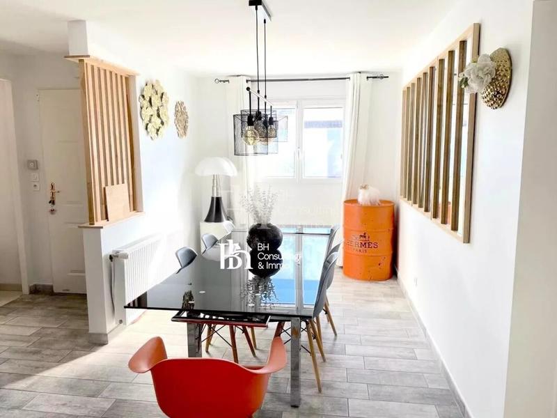 Maison - 123 m² - 6 pièces