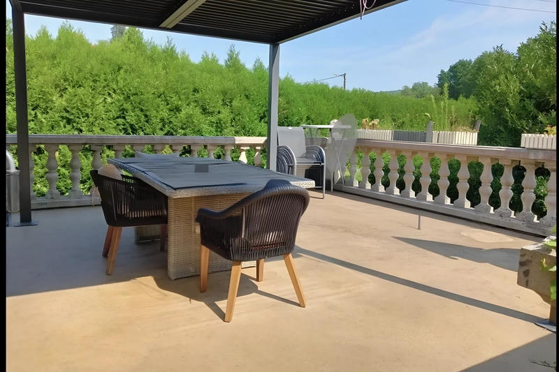 Maison - 153 m² - 6 pièces